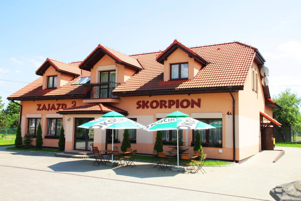Zajazd Skorpion B&B Oswiecim Bagian luar foto